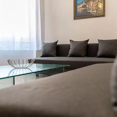 La Belle Epoque Genoa