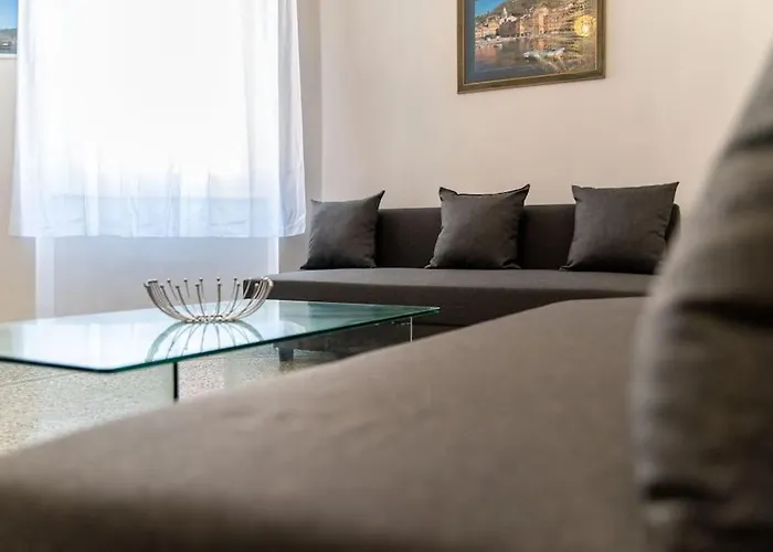 La Belle Epoque Genoa